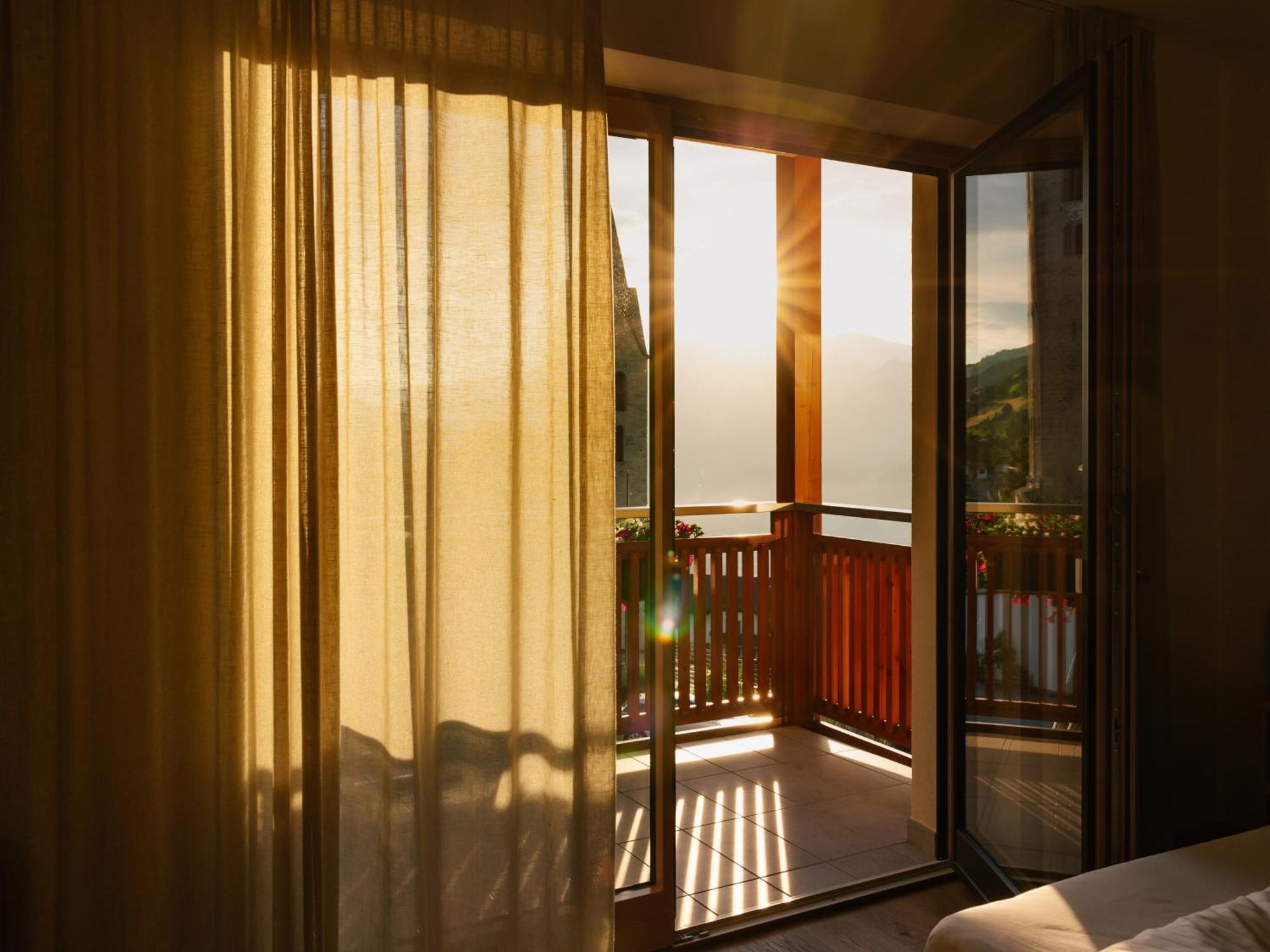 Panorama Hotel Flora 빌란드로 외부 사진